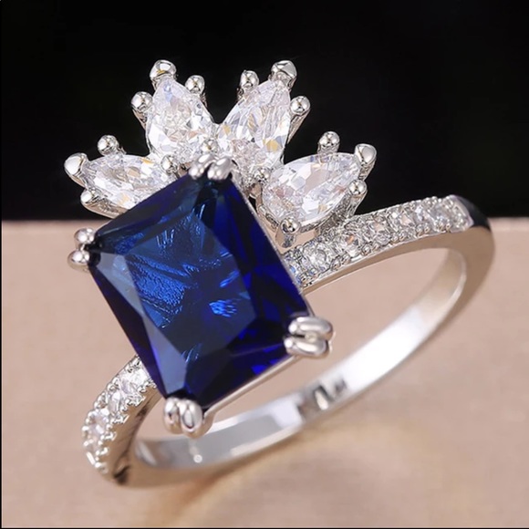 New Elegance 925 Silver Royal Blue Sapphire Ring - Picture 3 of 6